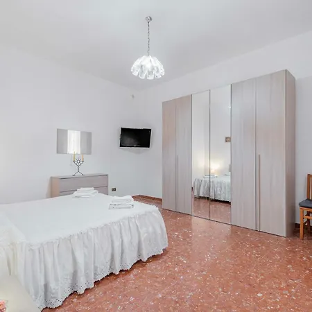 Casa - Vale's Little House Apartment Rome
