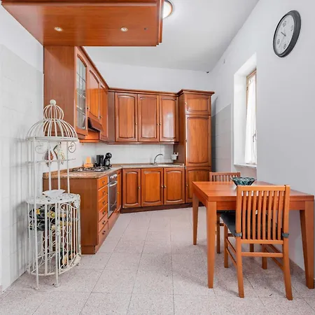 Casa - Vale's Little House Apartment Rome